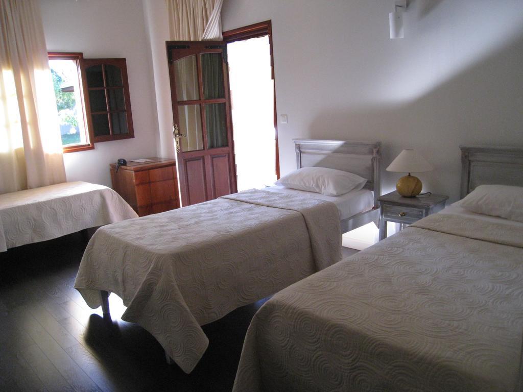 Le Domaine Des Pierres Hotel แซ็ง-ปีแยร์ ห้อง รูปภาพ