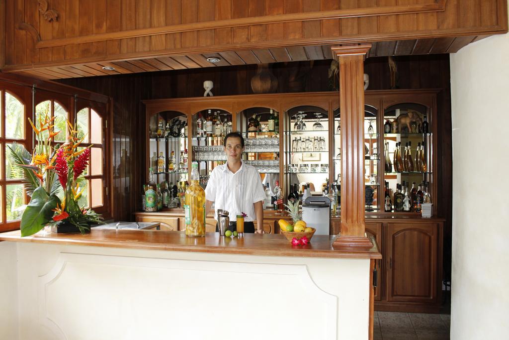Le Domaine Des Pierres Hotel แซ็ง-ปีแยร์ ภายนอก รูปภาพ
